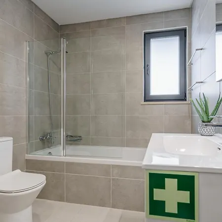 Tropical With Jacuzzi And Private Swimming Pool Villa *