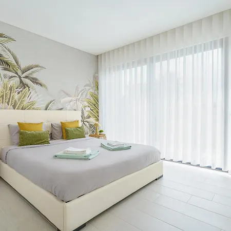 Tropical With Jacuzzi And Private Swimming Pool Villa Santa Barbara (Lisbon)