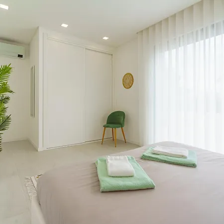 Tropical With Jacuzzi And Private Swimming Pool Villa Santa Barbara (Lisbon)