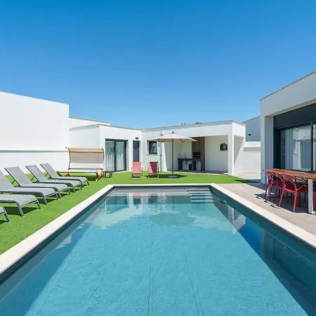 Tropical With Jacuzzi And Private Swimming Pool Santa Barbara (Lisbon)