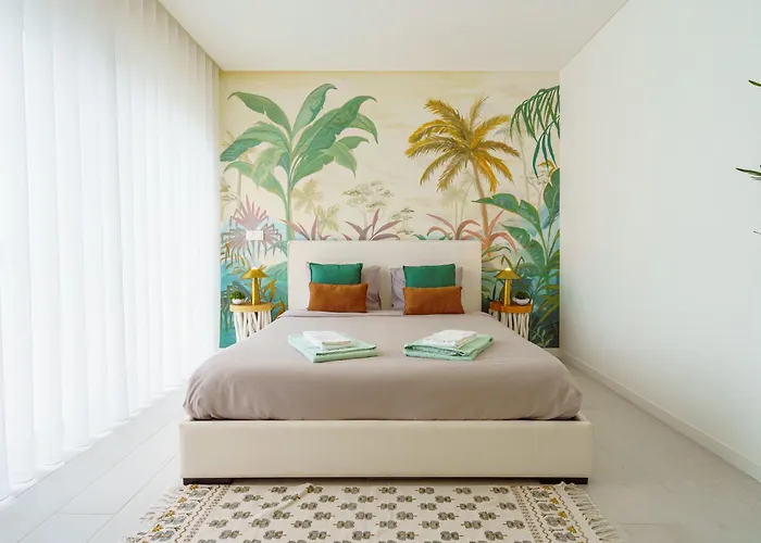 Tropical With Jacuzzi And Private Swimming Pool * Santa Barbara (Lisbon)