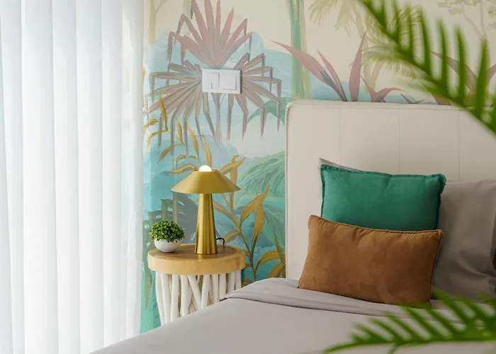 Tropical With Jacuzzi And Private Swimming Pool Villa Santa Barbara (Lisbon)