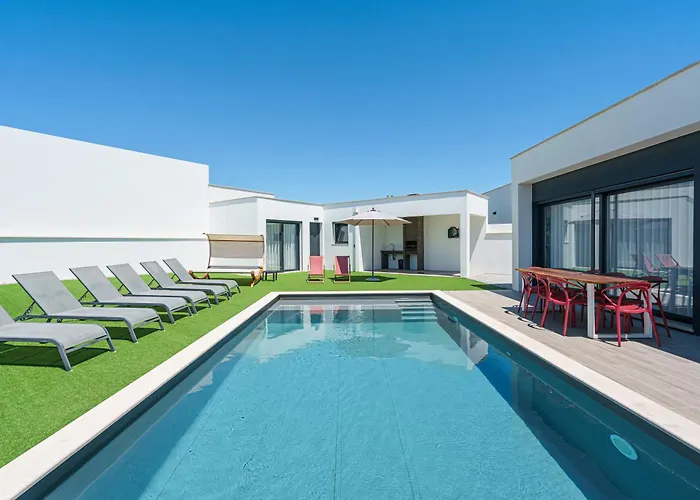 Tropical With Jacuzzi And Private Swimming Pool Santa Barbara (Lisbon)